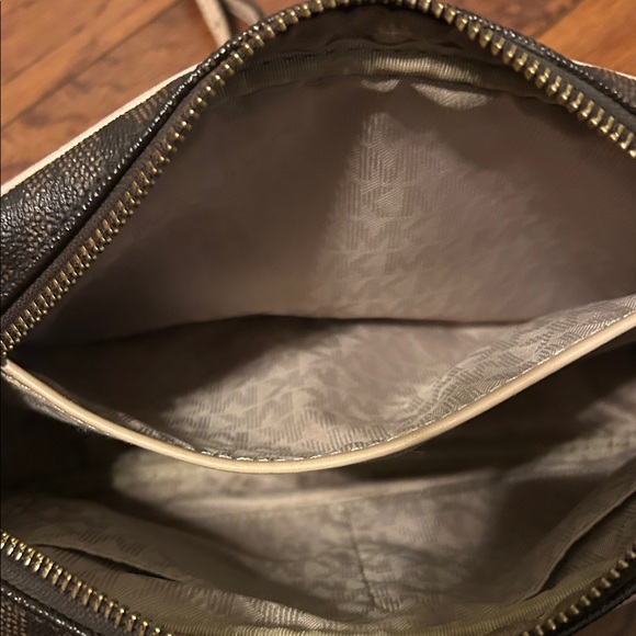 Michael Kors brown crossbody. - Picture 6 of 7